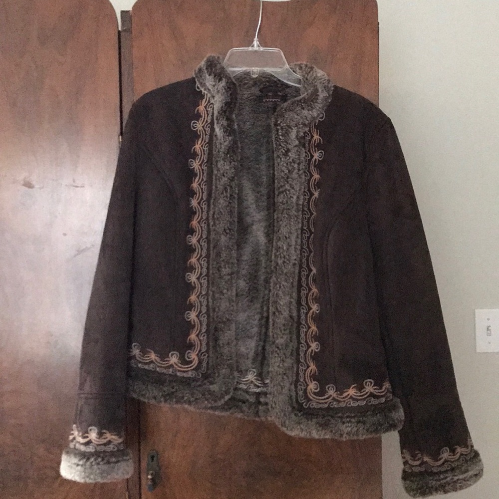 Brown embroidered cropped jacket